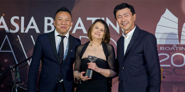 Carla Demaria receives "Personality of the Year" Award