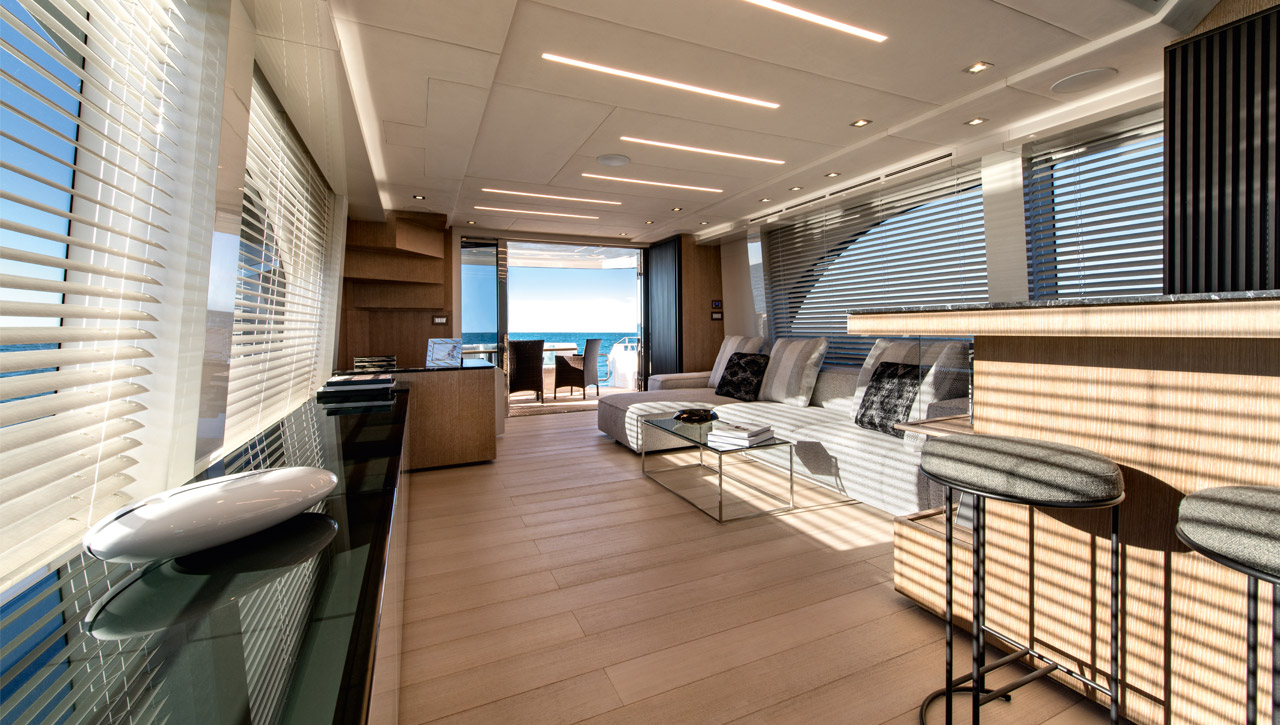 MCY 70 VSION - Interior