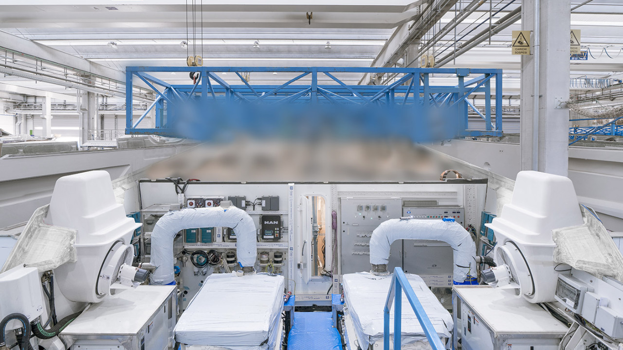 The interior lower deck rooms perfectly fit the hull.