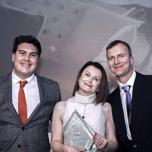 Carla Demaria e il MCY 105 al 2016 Motor Boat Award